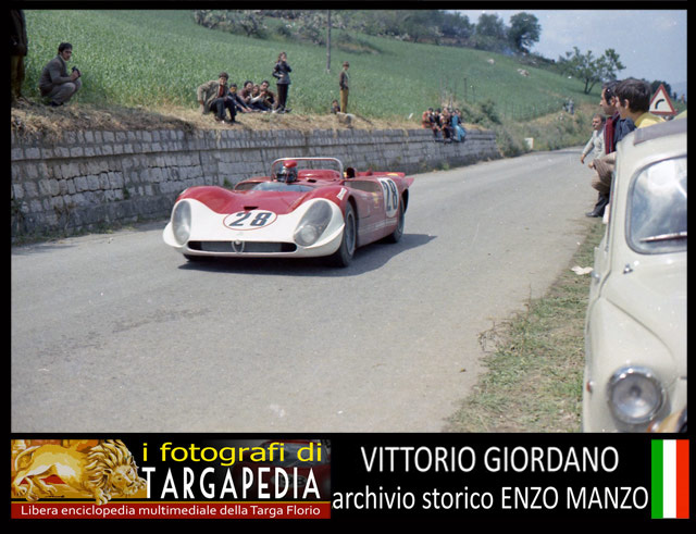 28 Alfa Romeo 33.3  A.De Adamich - P.Courage (5).jpg